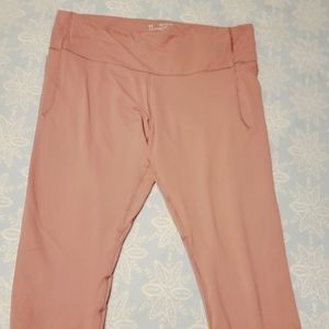 UNDER ARMOUR XXL Dusty Rose Capri Leggings